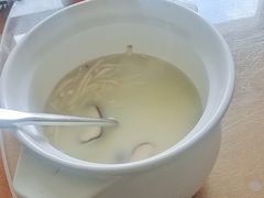 -赶海部落海鲜城(海阳路店)