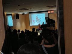 -柏斯音乐艺术中心·钢琴·吉他(上音店)