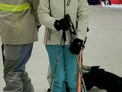 -乔波室内滑雪场