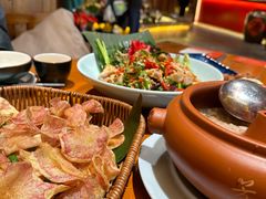 -老滇山寨•云南特色菜•地方菜•民族风情歌舞表演(金碧店)