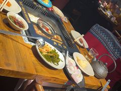 -老牌坊云南鱼豆花火锅(哈西万达店)