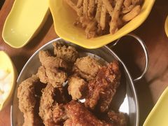 -BHC炸鸡(明洞总店)