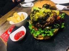 -HIGH FIVE哈福手工汉堡(桂林路店)