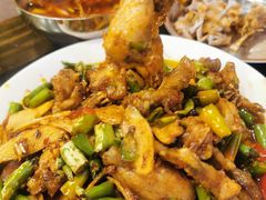 姜爆青蛙-鸿顺老铁锅美蛙鱼府(解放碑店)