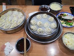 -清真老铁家灌汤包
