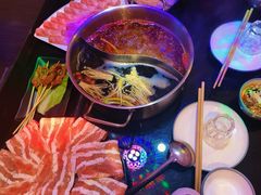 -唯爱KTV聚会餐厅(仙林东城汇店)
