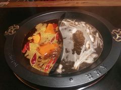 -大龙辣火锅·龙虾·烧烤(湖滨新天地店)
