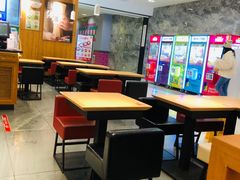 -阿香米线(凯德广场.1818店)