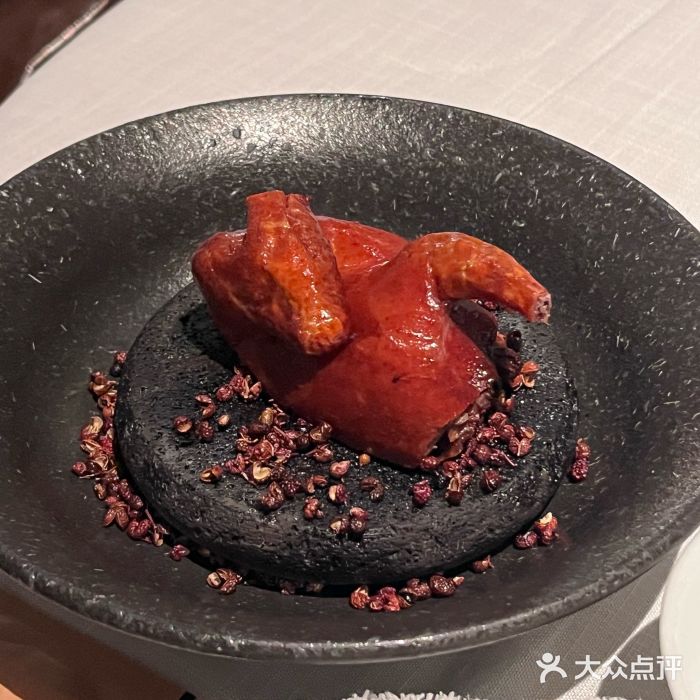 许家菜.艺创菜(仁和新城店)脆皮乳鸽图片