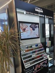 -PE SALON 
