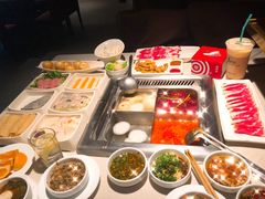 -海底捞火锅鲜切牛肉主题店(长寿路店)