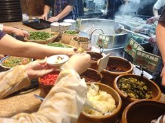 -云阿蛮云南生烫牛肉米线(奉贤路店)