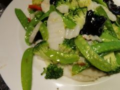 -靠山屯东北农家菜(八龙桥雅苑店)