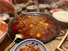 -旧街市鲜货老火锅(大光路店)