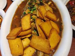 窝头大黄鱼-好嫂子酱猪手•农家菜(知春路店)