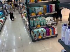 -综合保税区进口商品直销中心(新百店)