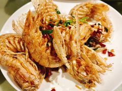 -三亚火车头万人海鲜广场