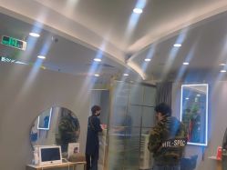 -八佰伴8008星级形象店