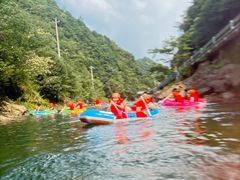 -安吉龙王山峡谷漂流