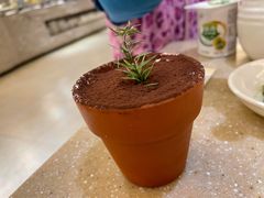 -亮马河饭店翠雅咖啡厅