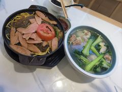 -老新隆牛肉锅贴(新街口店)