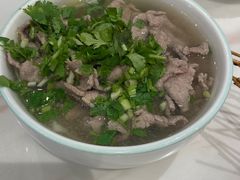 -犇逸·乐山跷脚牛肉·四川现炒(览海店)