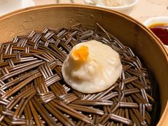 活拆蟹黄小笼包-成隆行·蟹王府(九江路店)