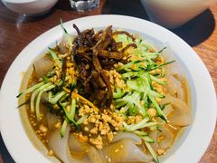 东北大拉皮-前海沿·青岛菜(大拇指广场石老人店)