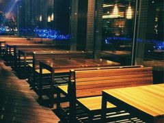 嘉里外的酒吧-上海浦东嘉里大酒店