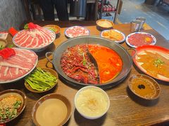 -萍姐火锅·公路夜市(武汉首店)