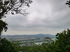 -灵岩山风景区