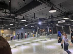 点击看大图 -Hyun极炫舞蹈