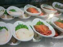 -雍容荟帝王蟹活龙虾展台自助(IFS黑金店)