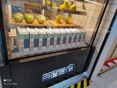面包甜点陈列柜-茶百道(龙阳广场店)