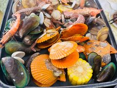 -鹏城人家海鲜酒家·23年老字号(较场尾店)