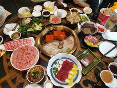 -小天鹅火锅·一线江景洪鼎旗舰店(洪崖洞店)