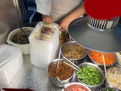 安顺小裹卷-明艳安顺小裹卷(小锅凉粉.酸汤饭.虎门巷店)