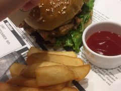 -LO CALCOW卡路力轻食主义餐厅(陆家嘴店)