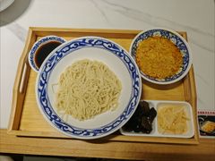 蟹黄面-老新隆牛肉锅贴(新街口店)