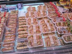 -巴黎贝甜(大宁国际商业广场店)