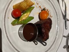 -哈布斯扒房(华发商都店)