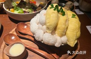 Durian and Mangosteen Snow Ice