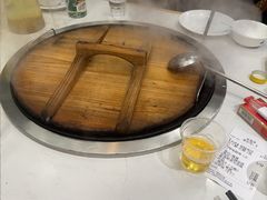 -鲁员外地锅鸡地锅鱼(古墩路店)
