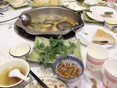 -乙丙丁正宗昭通天麻火腿鸡(总店)