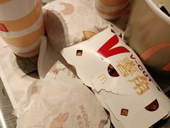 -麦当劳(汉口火车站候车室店)