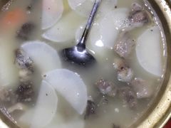清炖羊肉-窄巷子陕菜馆·地道陕西菜(粉巷店)