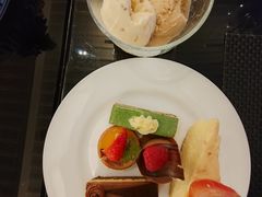 -圣丰索菲特·2 On 988 Café 自助餐厅