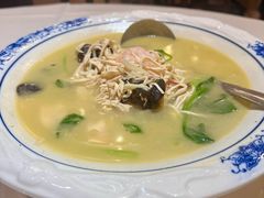 -梅龙镇酒家(南京西路总店)