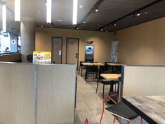 -麦当劳(展览路店)