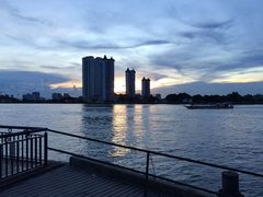 -阿瓦尼河滨曼谷酒店